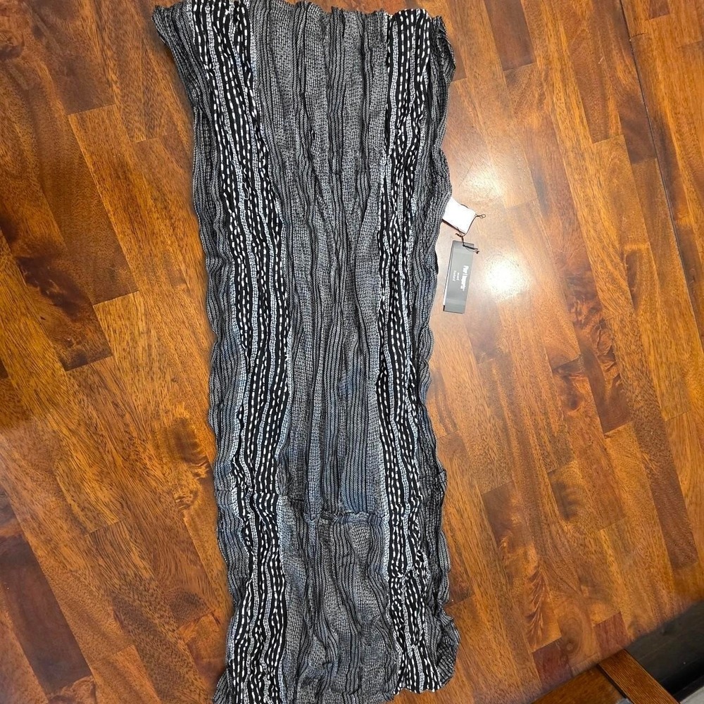 Vintage pier one 1 imports scarf foulard black and silver NWT